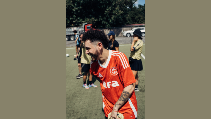 Surpresa e encanto: a Non Stop registra um dos momentos mais marcantes da noite. (créditos da foto: Léo Machado)