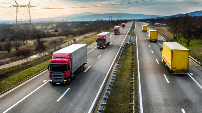 Cargas frágeis e de alto valor: Como a logística faz a diferença? No transporte de cargas frágeis e de alto valor, a logística especializada é decisiva para garantir segurança e integridade — um diferencial da Avantec Transportes.