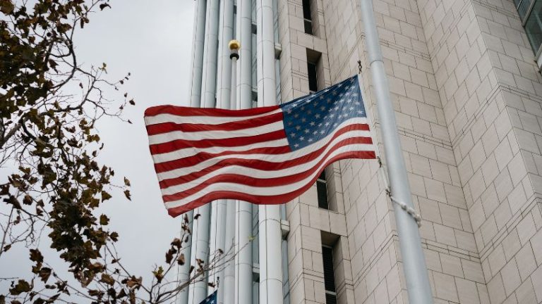 Como o Custo de Vida nos Estados Unidos Impacta o Planejamento Financeiro de Imigrantes e Turistas