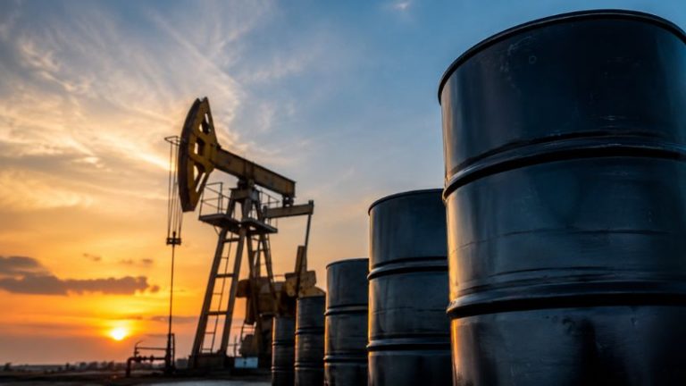 Preço do Petróleo em Queda: O Que o Otimismo com o Acordo EUA-Irã Revela Sobre a Fragilidade do Mercado de Energia Preço do Petróleo em Queda: O Que o Otimismo com o Acordo EUA-Irã Revela Sobre a Fragilidade do Mercado de Energia